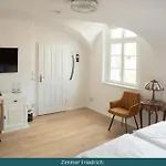 Schloss Colmdorf 4* بايروث