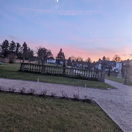 Schloss Colmdorf מלון 4*